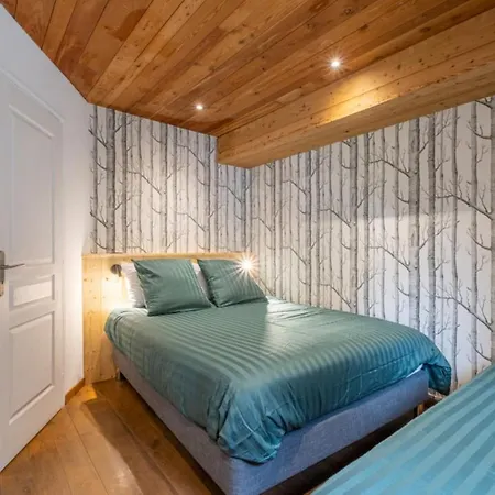 Loft-chalet With Exterior And View In 펜션 샤모니
