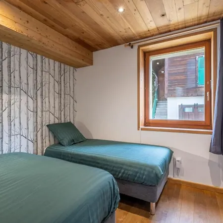 Loft-chalet With Exterior And View In *