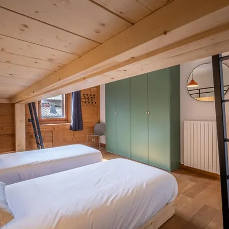 펜션 Loft-chalet With Exterior And View In *