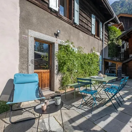 Loft-chalet With Exterior And View In 샤모니